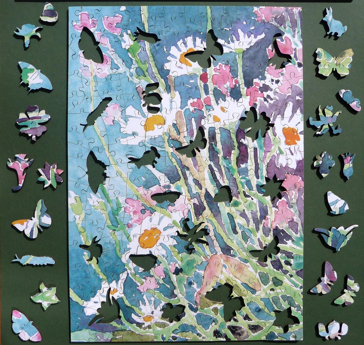 250 Wooden Pieces Wentworth Wooden Jigsaw Puzzle Spiro and Blossom 